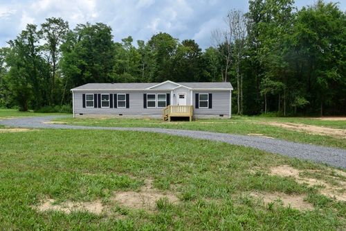 2166 Shrum Cemetery Rd, Westmoreland, TN, 37186-2844 | Card Image