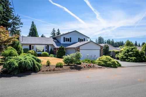 2069 Gull Ave, Comox, BC, V9M1L5 | Card Image