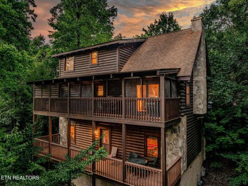 252-711 Black Hawk Way, Pigeon Forge, TN, 37863 | Card Image