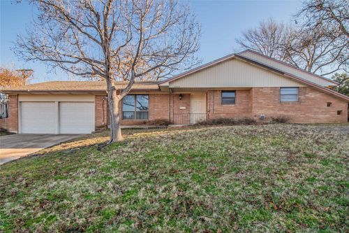 4809 Westcreek Dr, Fort Worth, TX, 76133-1335 | Card Image