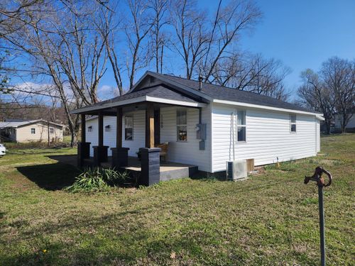 1100 N Mansfield Rd, Ava, MO, 65608-5351 | Card Image
