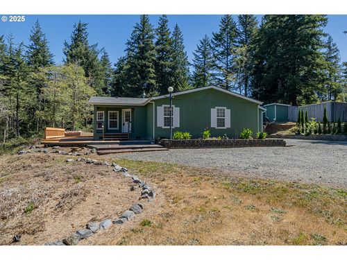 93361 Rainmaker Ln, Coos Bay, OR, 97420-7429 | Card Image