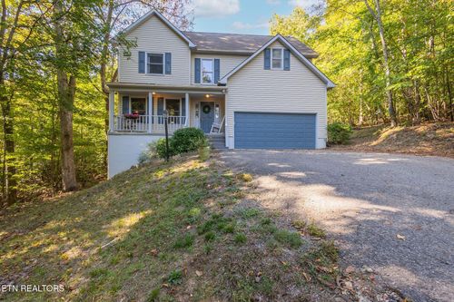 9989 Martha Knight Cir, Knoxville, TN, 37932-1682 | Card Image