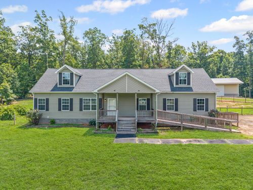 14106 L P Bailey Memorial Hwy, Nathalie, VA, 24577-2827 | Card Image