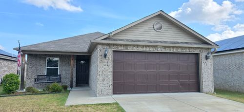 8700 Northwood Creek Dr, North Little Rock, AR, 72113-7762 | Card Image