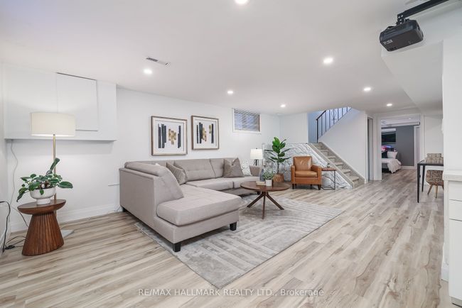 183 Willowridge Rd, House attached with 4 bedrooms, 2 bathrooms and 2 parking in Etobicoke ON | Image 30
