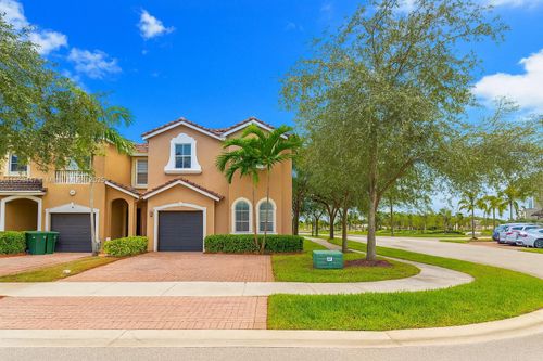 2417 Se 14th St, Homestead, FL, 33035-2278 | Card Image