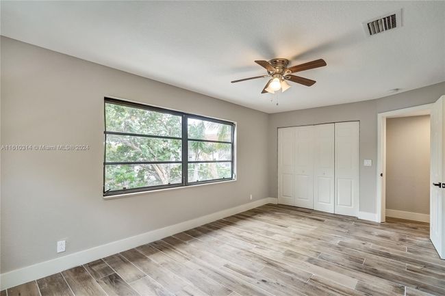 401 Wilma Cir, House other with 4 bedrooms, 3 bathrooms and null parking in Riviera Beach FL | Image 8