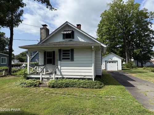 310 W High St, Milford, PA, 18337-1622 | Card Image