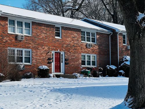 77c-540 Granby Rd, South Hadley, MA, 01075-3204 | Card Image