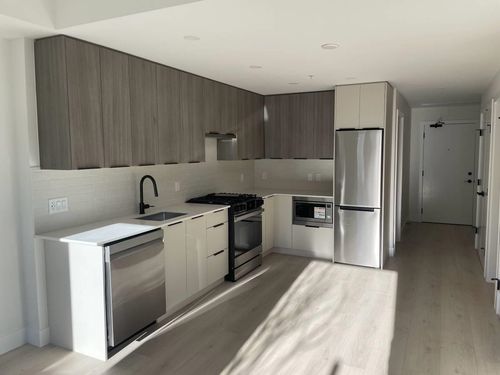 212-111 Buller St, Port Moody, BC, V3H0P5 | Card Image