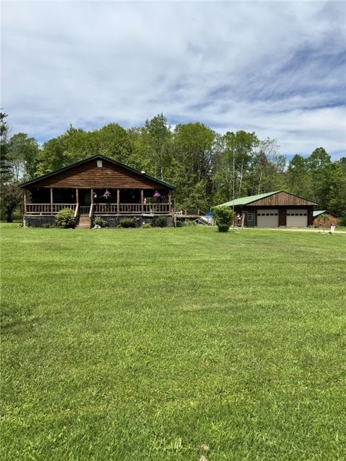 18 Memorial Dr, Duke Center, PA, 16729-9502 | Card Image