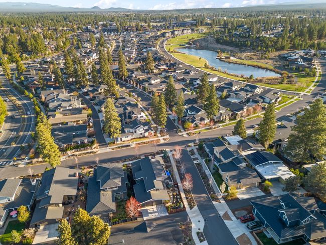 So close to Discovery Park | Image 50