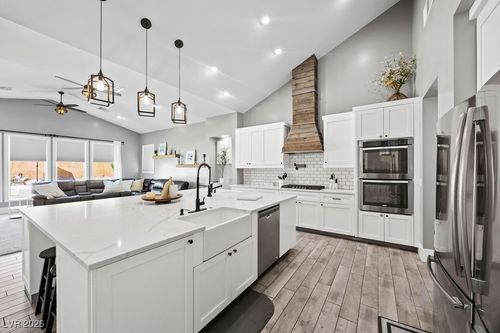 5865 Egan Crest Dr, Las Vegas, NV, 89149-1225 | Card Image