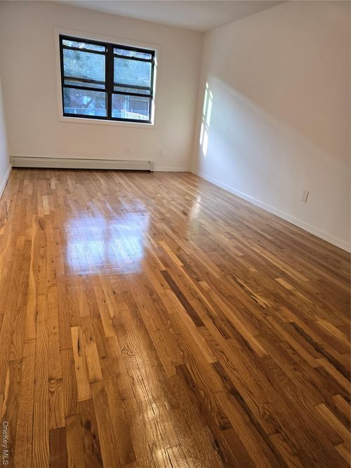 1-240 70th Ave, Douglaston, NY, 11362 | Card Image