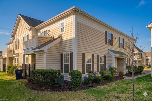 5250 Moreland St, Suffolk, VA, 23435-3439 | Card Image