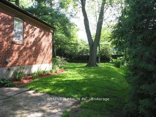 1432 Northaven Dr, Mississauga, ON, L5G4G2 | Card Image