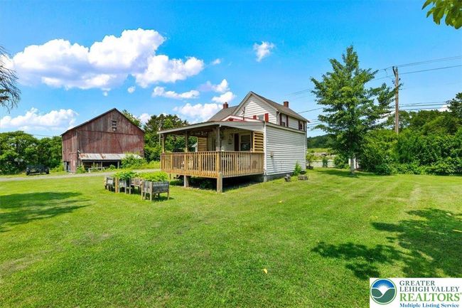 7590 Pohopoco Dr, House other with 3 bedrooms, 2 bathrooms and null parking in Kunkletown PA | Image 9