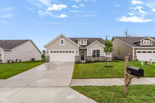 7215 Rose Hill Ave, Brownsburg, IN, 46112-2945 | Card Image