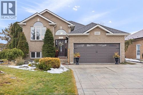 12123 Cranbrook Cres, Tecumseh, ON, N8N0G3 | Card Image