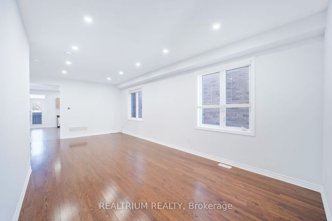 22 Clockwork Dr, House other with 4 bedrooms, 5 bathrooms and 4 parking in Brampton ON | Image 6