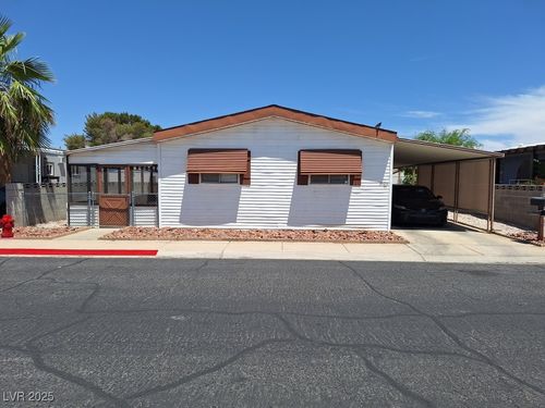 3326 Isle Royale Dr, Las Vegas, NV, 89122-4007 | Card Image