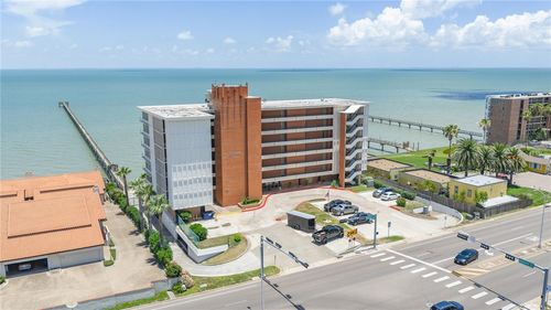 apt-65-4302 Ocean Dr, Corpus Christi, TX, 78412-2556 | Card Image