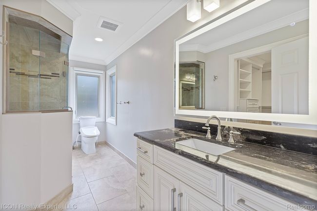 5215 Deer Run Cir, House other with 5 bedrooms, 7 bathrooms and null parking in Orchard Lake MI | Image 48