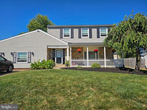 513 Valmore Rd, FAIRLESS HILLS, PA, 19030-3016 | Card Image