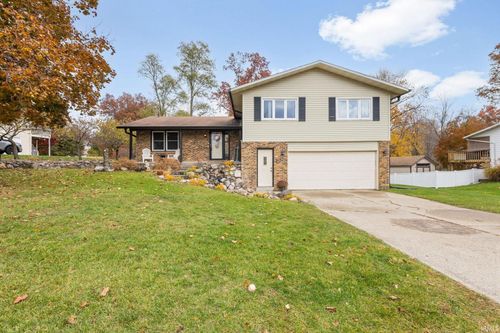 51040 Shady Ln, Elkhart, IN, 46514-6018 | Card Image