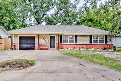 2630 Azalea Ln, Groves, TX, 77619-5002 | Card Image