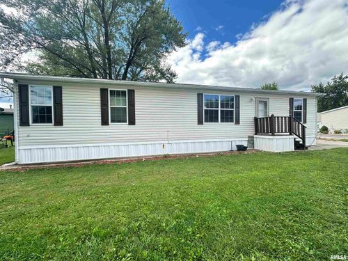 319 Avenue F, Bloomington, IL, 61704-7415 | Card Image