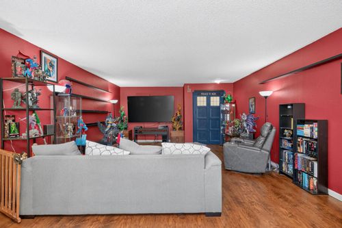 5408 Engle Road, Carmichael, CA, 95608 | Card Image