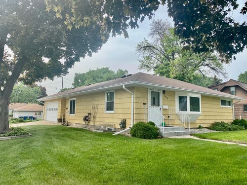 7244 Clinton Ave, Richfield, MN, 55423-3253 | Card Image