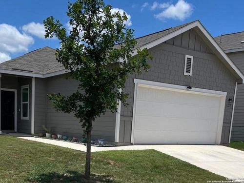 5227 Hickory Pl, San Antonio, TX, 78222-4484 | Card Image