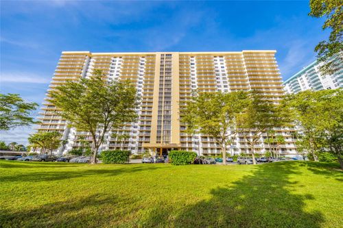 117-290 174th St, Sunny Isles Beach, FL, 33160 | Card Image