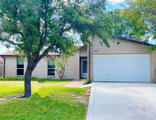 5208 Norris Dr, The Colony, TX, 75056-2111 | Card Image