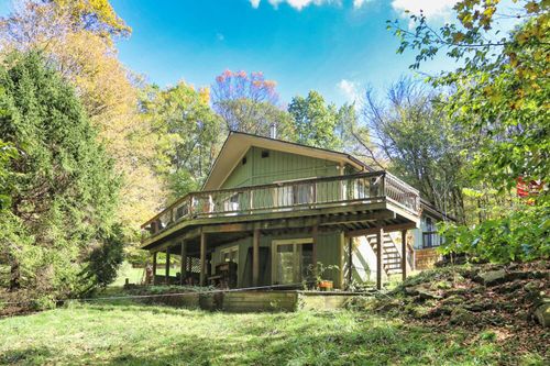 3425 Apple Valley Dr, Howard, OH, 43028-8055 | Card Image