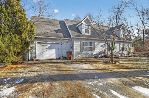 148 Curwood Rd, Holland, OH, 43528-8753 | Card Image