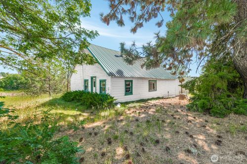 3220 Bickleton Hwy, Roosevelt, WA, 99356-9745 | Card Image