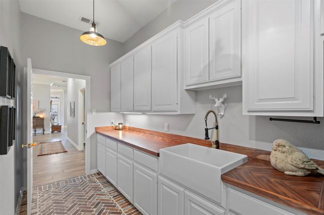 9825 Bringier Ct, House other with 4 bedrooms, 4 bathrooms and null parking in Granbury TX | Image 23