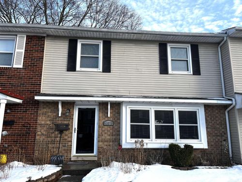 13273 Lake Point Blvd, Van Buren Twp, MI, 48111-2287 | Card Image