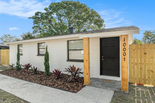 10001 N 21st St, TAMPA, FL, 33612-7011 | Card Image