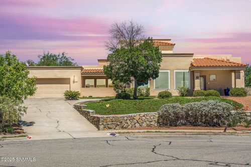 2848 Diamond Springs Dr, Las Cruces, NM, 88011-5226 | Card Image