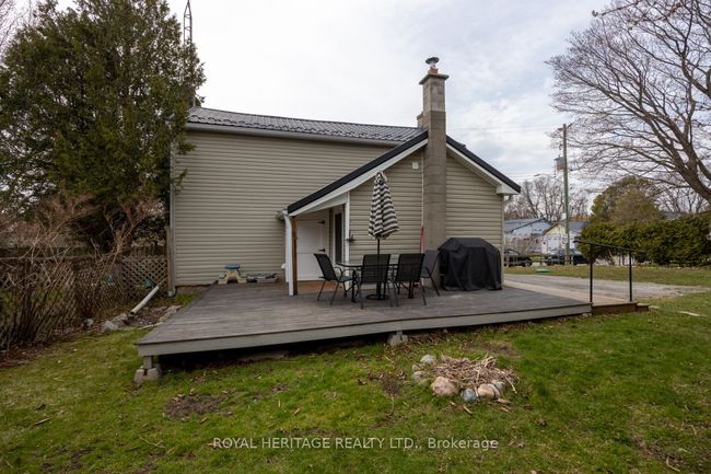 2017 Newtonville Rd, House other with 3 bedrooms, 2 bathrooms and 4 parking in Newtonville ON | Image 4