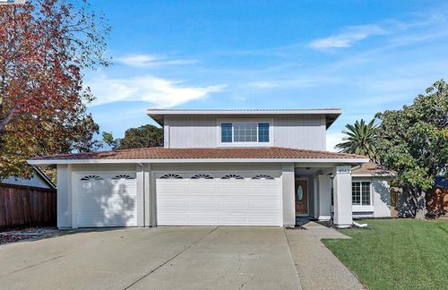 4943 Antioch Loop, Union City, CA, 94587-5518 | Card Image