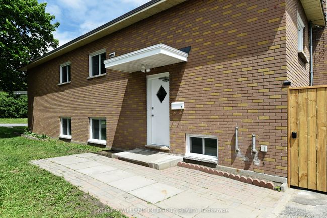 384 Tremblay Rd, Home with 5 bedrooms, 2 bathrooms and 6 parking in Ottawa ON | Image 26