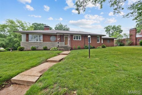 6400 Myrlette Ct, Saint Louis, MO, 63116-1133 | Card Image