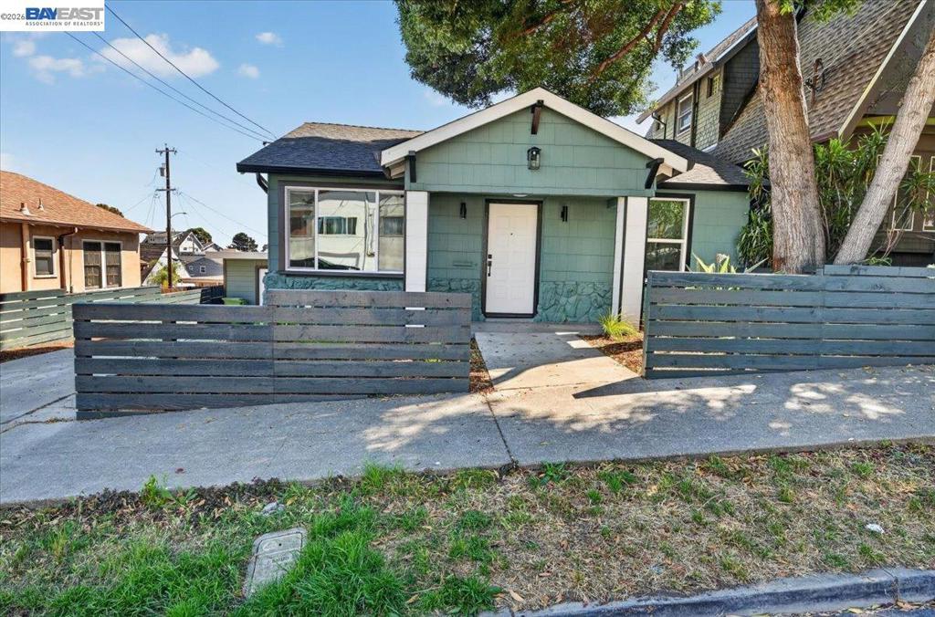 Residential in Oakland 2