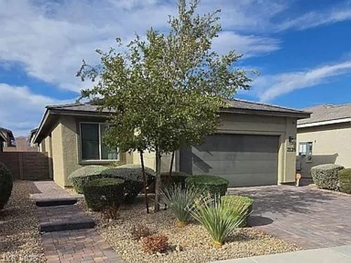 2126 Albury Ave, North Las Vegas, NV, 89086-1694 | Card Image